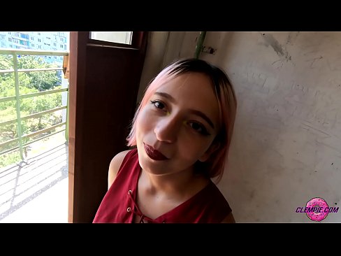 ❤️ Estudante Sensual Chupa um Estranho no Outback - Cum On His Face ❤❌ Porno duro em nós ❌❤